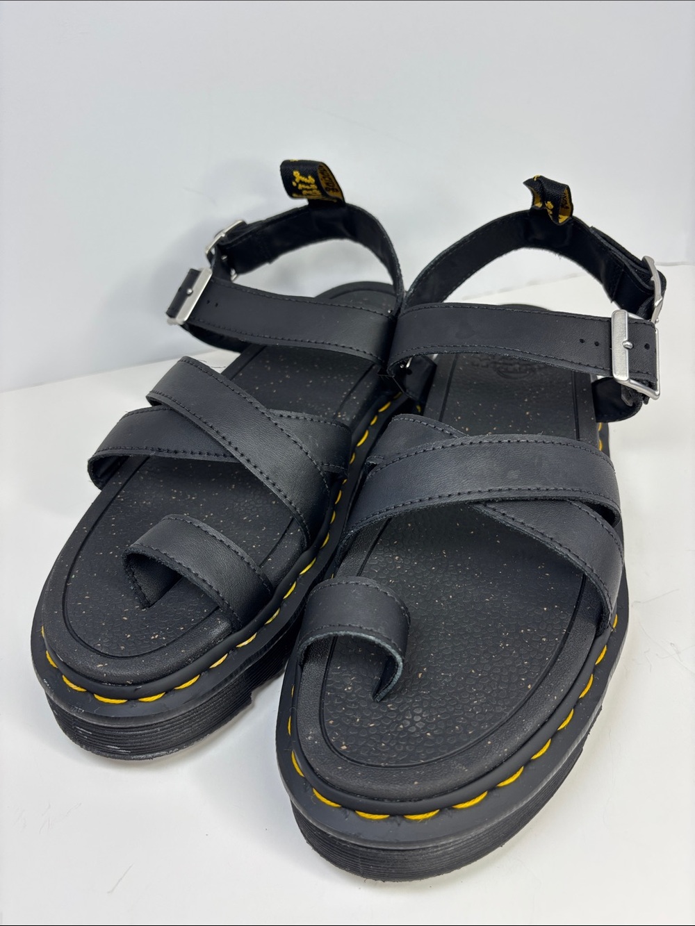 Dr. Martens Avry Hydro Sandals Womens 10 Leather Toe Loop Chunky Platform Sole